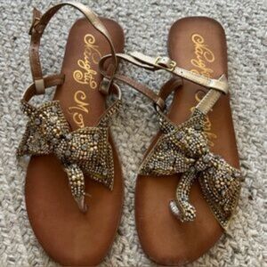 Naughty Monkey Leather Thong Sandals Size 8.5